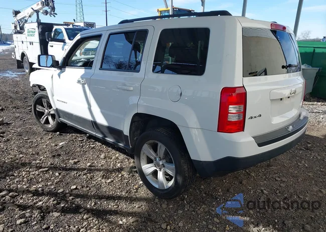 1C4NJRFB0GD522808: 44199748