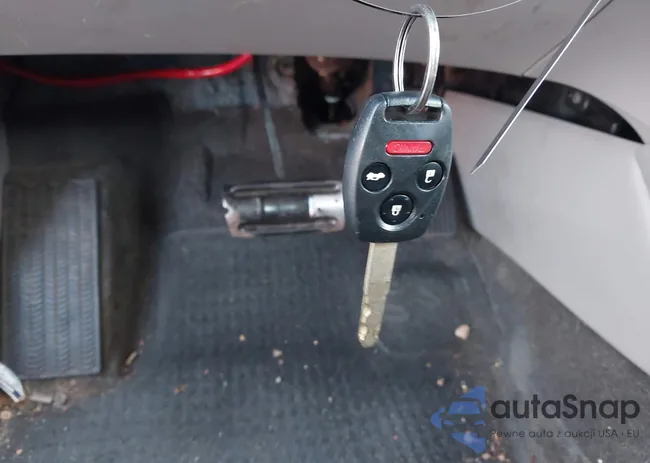 1HGCP2F41AA171660: 44199758