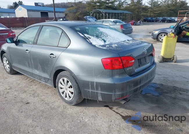 3VW2K7AJ2EM232085: 44199765