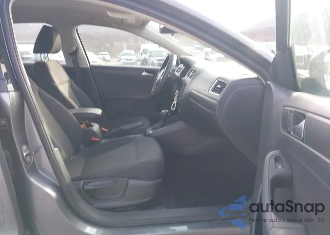 3VW2K7AJ2EM232085: 44199765