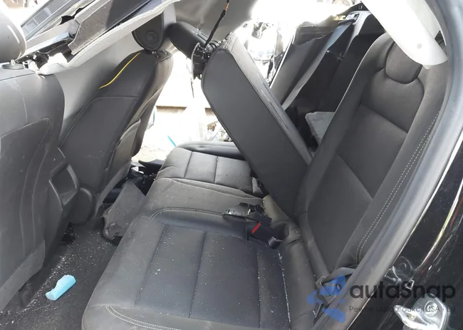 KL77LKE23RC110917: 44199777