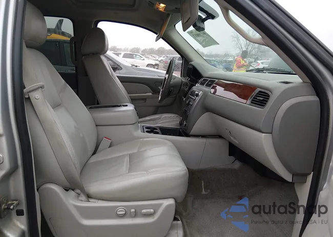 1GKS1CE03BR133631: 44199817