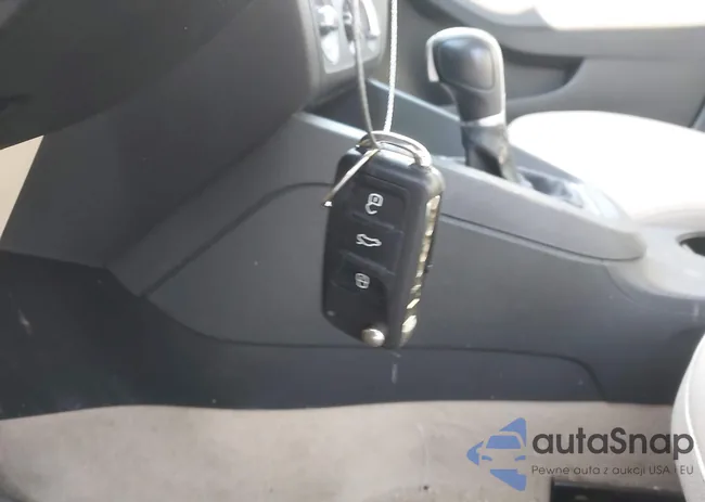 3VWD17AJXFM232168: 44199819