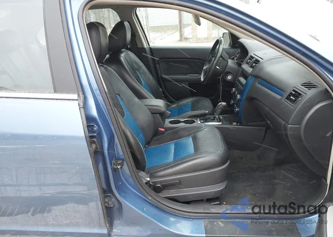 3FAHP0KC4AR275576: 44199820