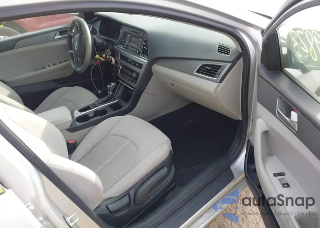 5NPE24AF4HH572827: 44199823