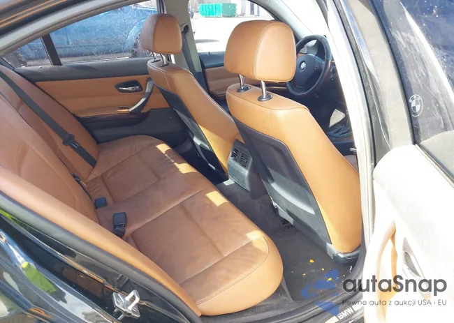 WBAPK5C52BF124717: 44199053