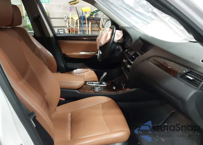 5UXWX9C5XG0D84057: 44199055