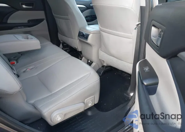 5TDJKRFH7GS270611: 44199100