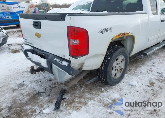 1GCVKSE29CZ183825: 44199122