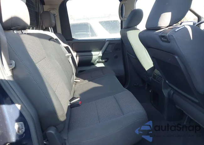 1N6BA0EC0BN311214: 44199188