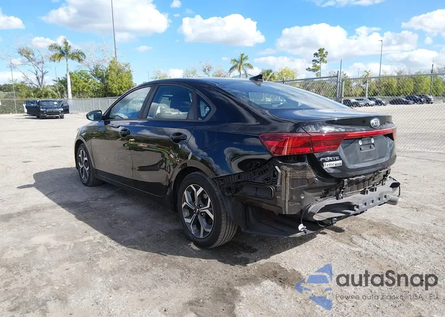 3KPF24AD7KE060493: 44199280