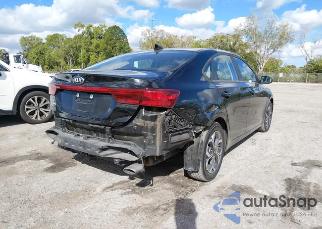 3KPF24AD7KE060493: 44199280