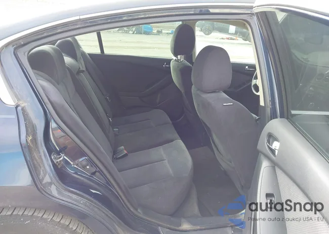 1N4AL21E98N504830: 44199330