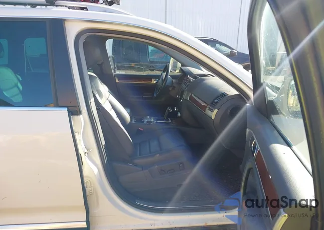 WVGFM77L69D035120: 44199378