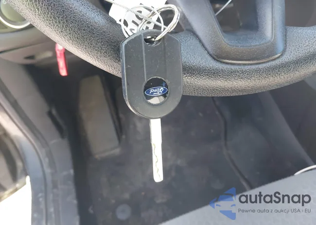 1FMCU0GD9HUA71370: 44200436