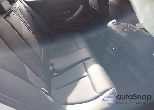 WBA3C3C55EPV90690: 44200437