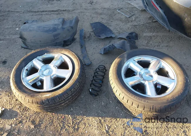 1GNSKCE09DR174820: 44200467