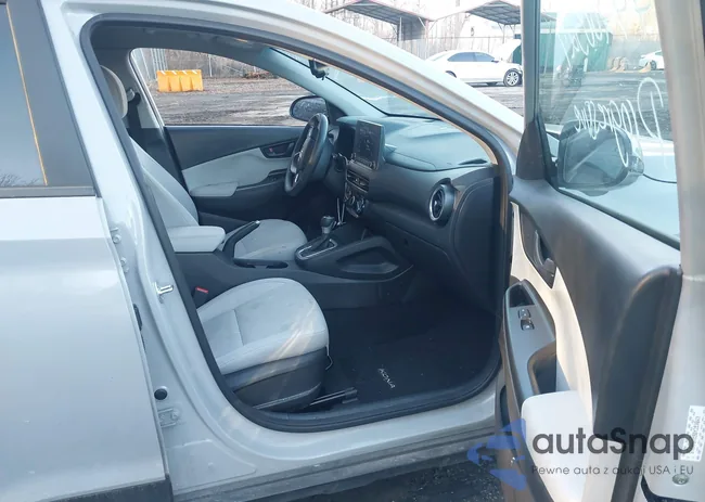 KM8K6CAB6PU944215: 44200527