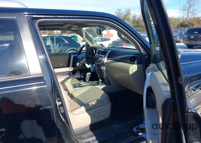 JTEBU5JRXB5060893: 44200532