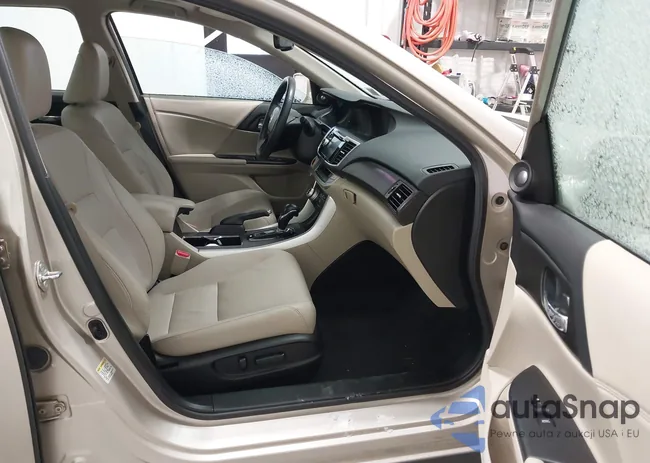 1HGCR6F74FA010724: 44200644