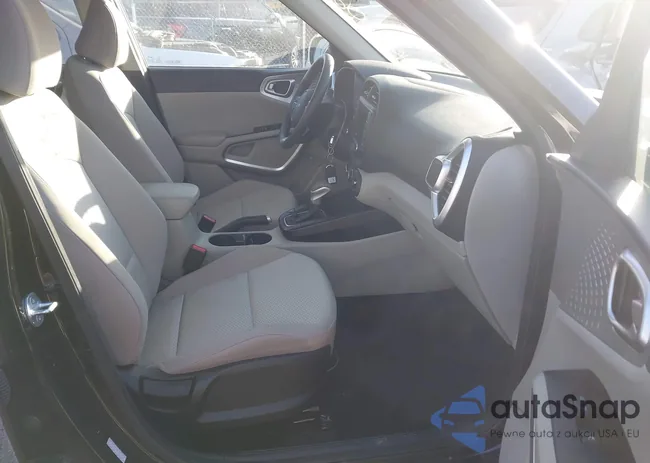 KNDJ23AU9P7891652: 44200694