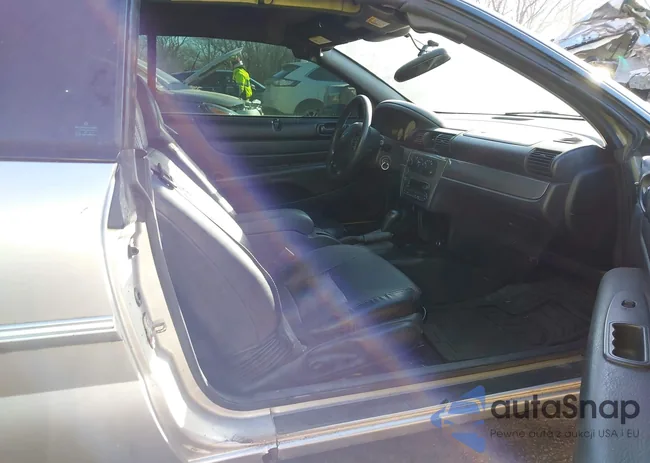 1C3EL75R85N639139: 44200711