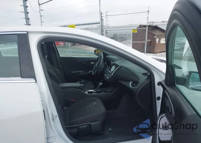 1G1ZC5ST8RF196775: 44200762