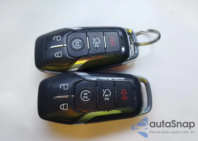 1FATP8EM2F5330632: 44200795