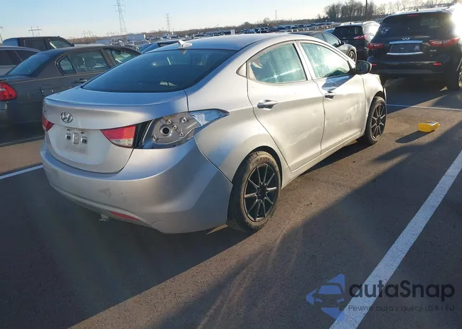 5NPDH4AE3CH077593: 44200946