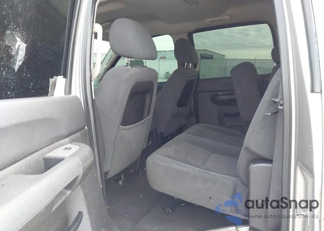 2GCEK13M281106874: 44200028