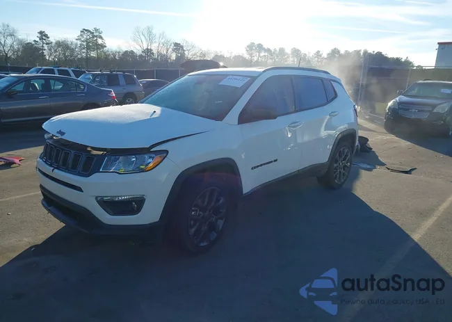 3C4NJCEB2MT545852: 44200124