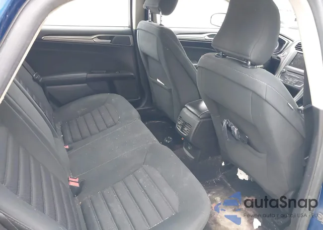 3FA6P0H70HR203138: 44200237