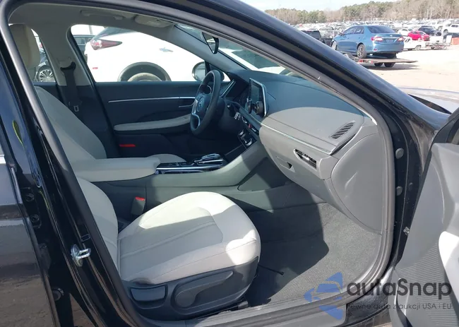 KMHL64JA5MA165533: 44200291