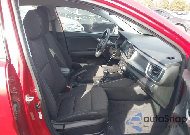 3KPA24AB8KE210278: 44200330