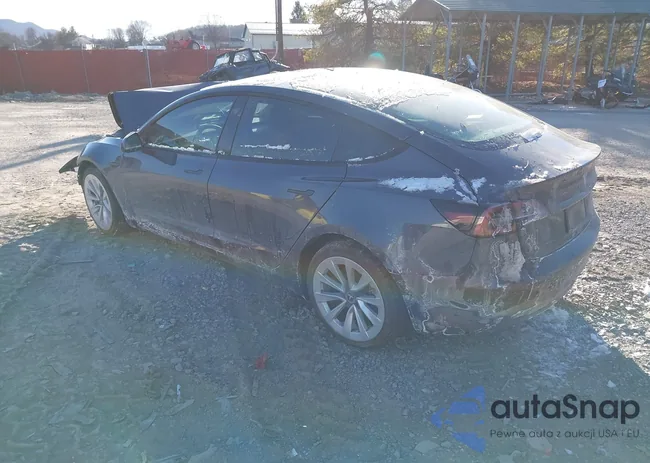 5YJ3E1EB9PF594422: 44201424