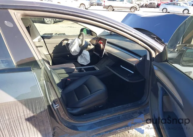 5YJ3E1EB9PF594422: 44201424