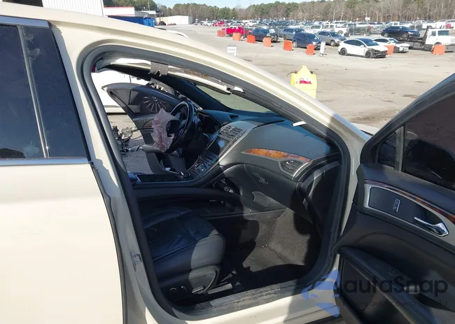 3LN6L5C92JR615543: 44201504