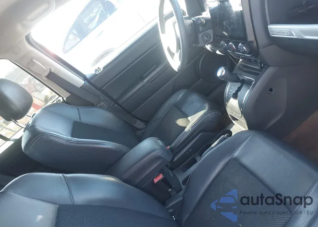 1C4NJCBA9ED850705: 44201566