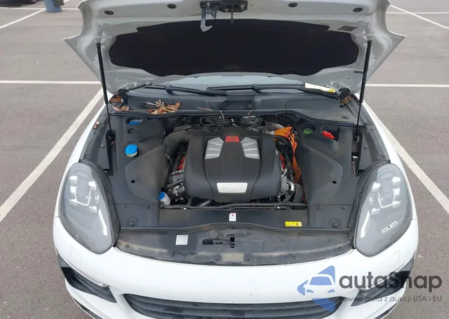 WP1AE2A21HLA68334: 44201584