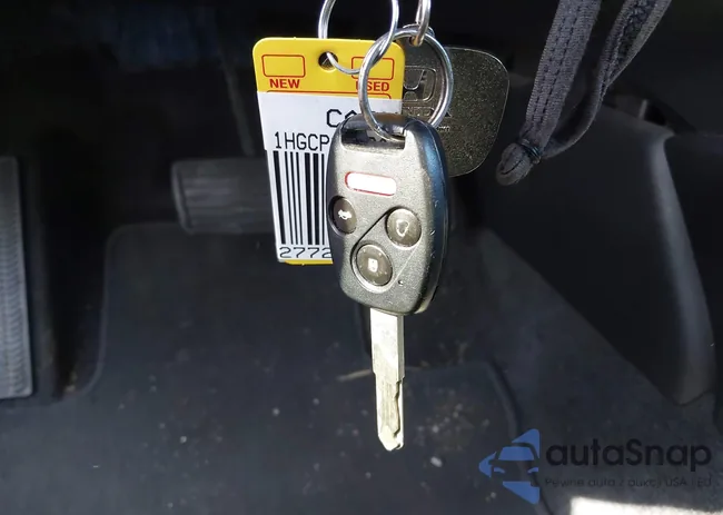 1HGCP2F82AA151002: 44201611