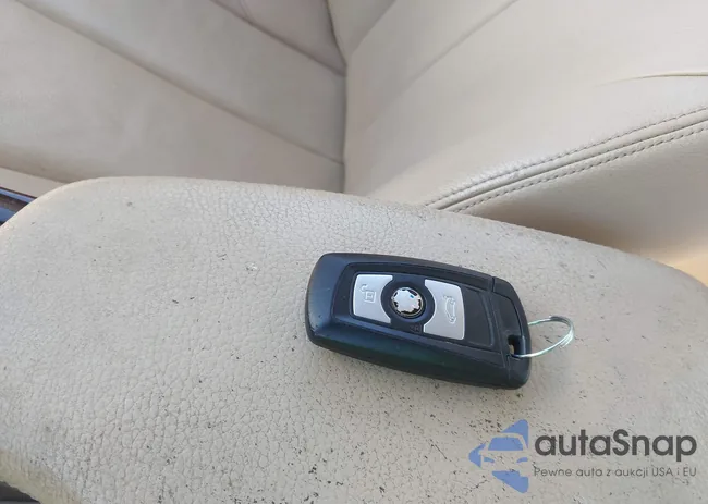 WBA3A5G59FNS84357: 44201615