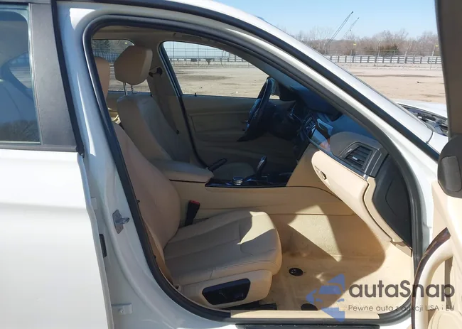 WBA3A5G59FNS84357: 44201615