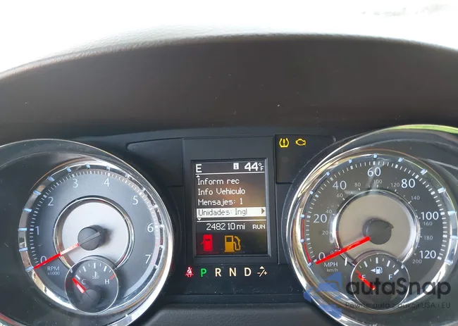 2C4RC1BGXER207149: 44201670