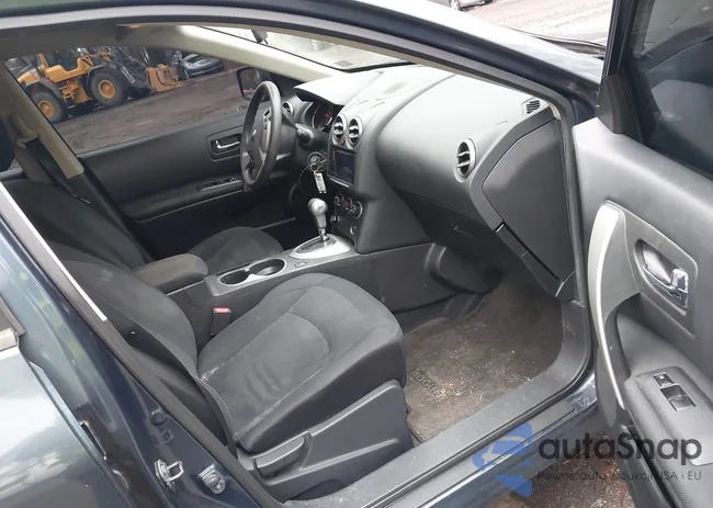 JN8AS5MT9FW673783: 44201677