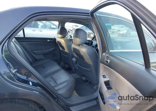 1HGCM66596A006083: 44201762