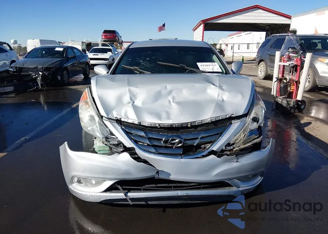 5NPEC4AC3BH130017: 44201767