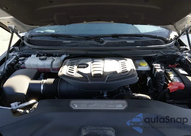 1C4SJSBP2SS535026: 44201884