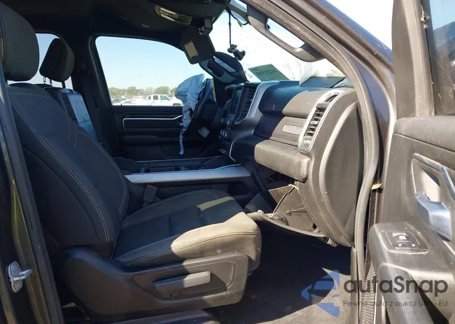 1C6SRFFT4KN525983: 44201910