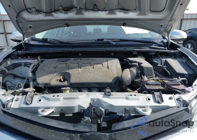 2T1BURHE6JC057621: 44201037