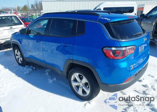 3C4NJDBB8JT150094: 44201094